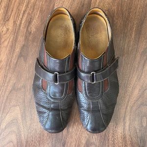 Men’s Cole Haan Venetian loafer size 10 with adjustable strap